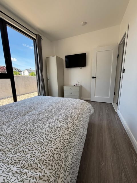 "Deerpark Villa - Sleeps 8, Views of The Rock & Cashel Palace Hotel" Villa in Co. Tipperary, Ireland