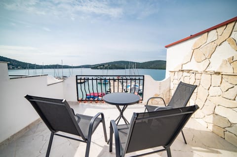 Black Pearl Tisno Bed and Breakfast in Tisno