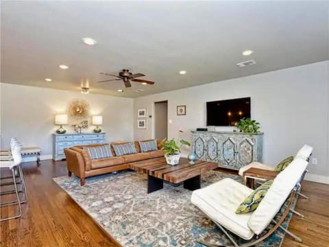 TV and multimedia, Living room