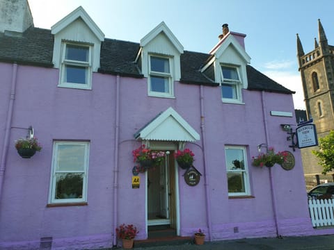 Harbour view Bed and Breakfast in Scotland