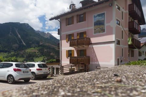 Garni Miravalle Bed and Breakfast in Moena