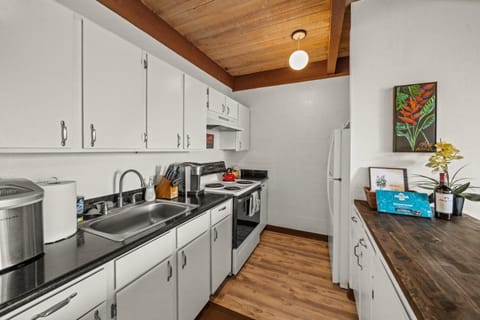 Tropical Paradise, Relaxing 1BR Condo Near Magic Sands Beach Apartment in Holualoa