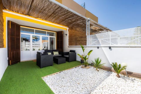 Property building, Balcony/Terrace