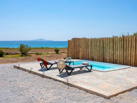 Patio, View (from property/room), Garden view, Pool view, Sea view, Swimming pool, sunbed