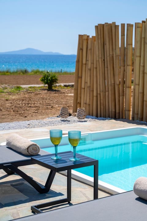 View (from property/room), Pool view, Sea view, Swimming pool, sunbed
