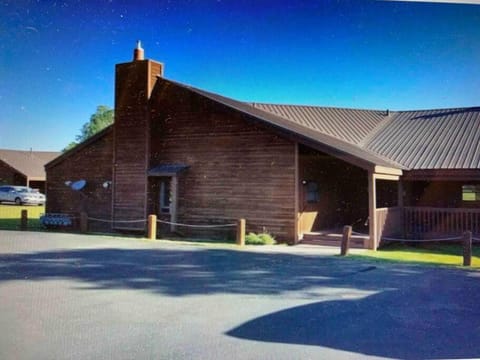 TALISMAN AMAZING VIEWS Walk to Uptown Sleeps 4 Villa in Pagosa Springs