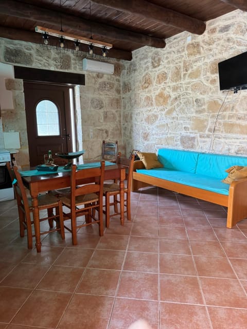 VILLA MICHAELA Villa in Crete