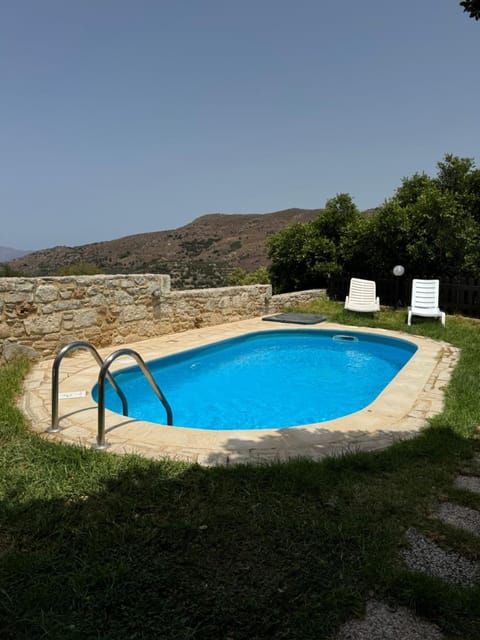 VILLA MICHAELA Villa in Crete