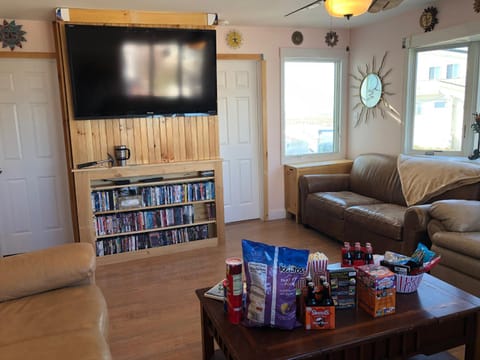 TV and multimedia, Living room, Seating area