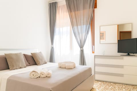 Exclusive Large 3 bed room Apartment with Pool Central Sorrento Apartment in Sorrento