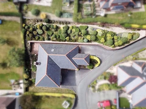 Luxury 4-5 Bed Home with Games Room and Balcony House in Wales