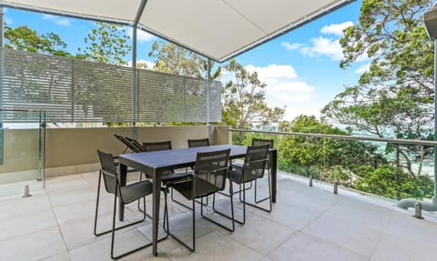 Patio, Day, Natural landscape, View (from property/room), Balcony/Terrace