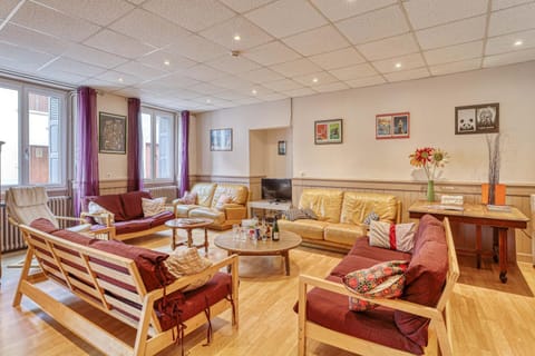 Communal lounge/ TV room, Communal lounge/ TV room