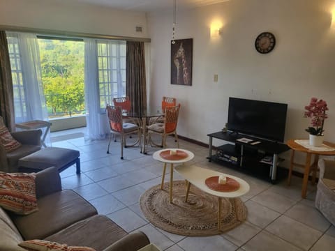 Lounge or bar, Dining area