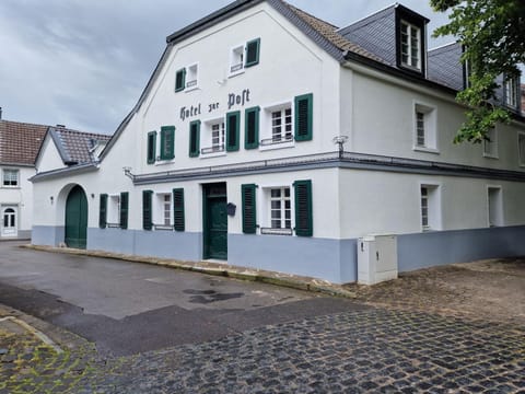 Property building, Neighbourhood, Street view