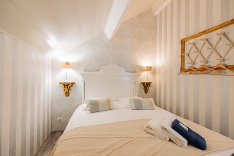 VILLA NOTRE DAME face au Château fort Bed and Breakfast in Wallonia, Belgium