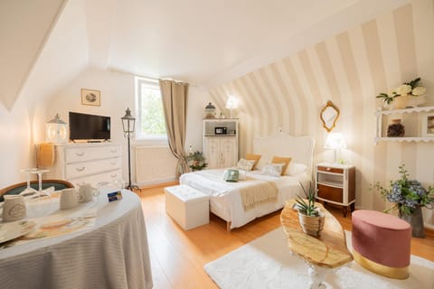 VILLA NOTRE DAME face au Château fort Bed and Breakfast in Wallonia, Belgium