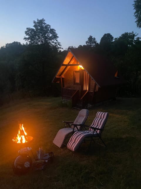 Night, BBQ facilities, flat iron