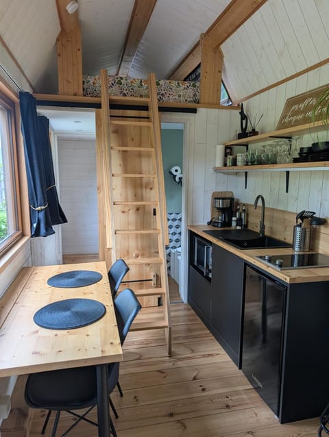 View (from property/room), Photo of the whole room, kitchen