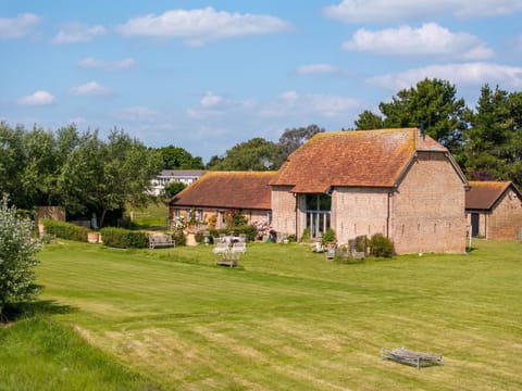 Property building, Natural landscape, Garden, Garden view, River view