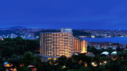 Property building, Nearby landmark, Sea view