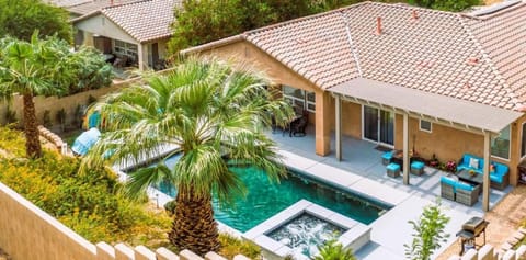 Starry Night Escape House in Desert Hot Springs