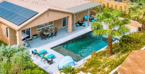 Starry Night Escape House in Desert Hot Springs