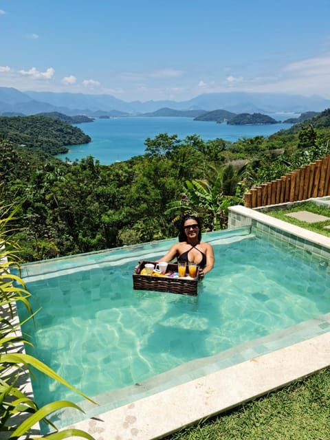 Swimming pool, Breakfast