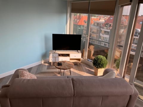 TV and multimedia, View (from property/room), Living room, Seating area