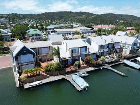 Gem Quays Waterfront Apartment in Knysna