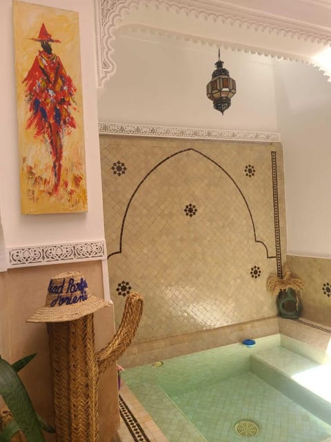 Swimming pool, Swimming pool
