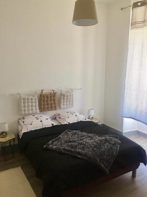 Charmant T2 proche vieille ville Apartment in Montluçon