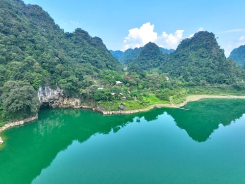 Natural landscape, Lake view, Mountain view
