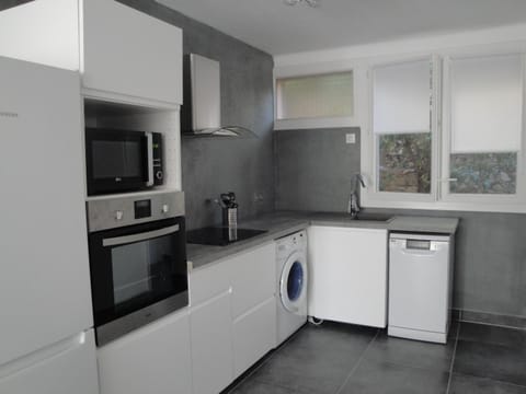 T3 centre de Cassis parking, climatisé, wifi Apartment in Cassis