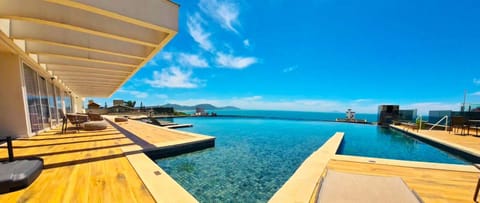 Pool view, Swimming pool