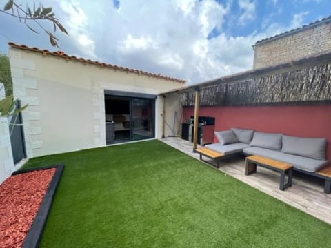 Patio, Garden, Garden view, sunbed