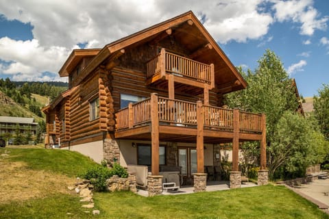 Property building, Spring, Day, Natural landscape