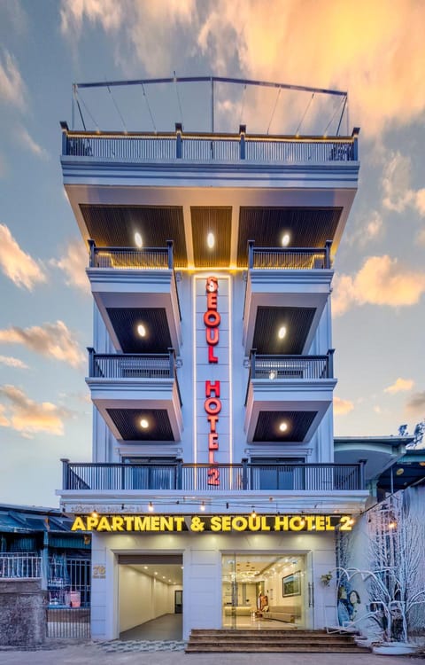Property building, Day, Logo/Certificate/Sign, Street view