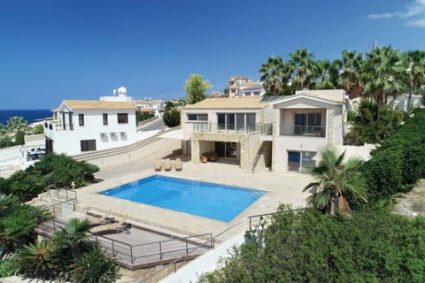 Property building, Swimming pool, Swimming pool