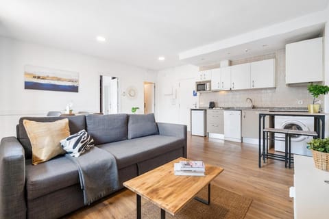 Kitchen or kitchenette, Living room
