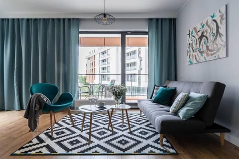 Balcony/Terrace, Living room, Photo of the whole room, Decorative detail, Seating area, Area and facilities