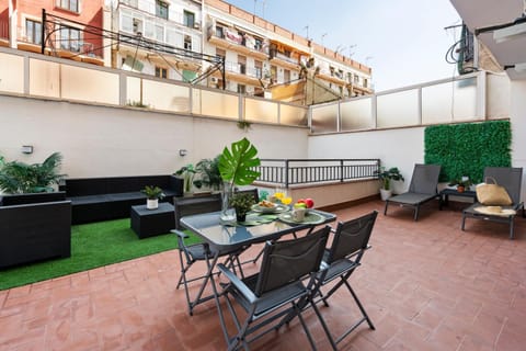 Patio, Day, Balcony/Terrace