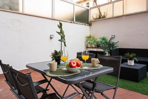 Patio, Day, Garden