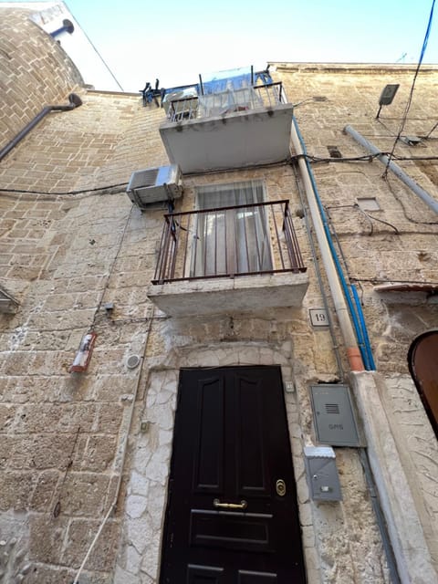 Property building, Day