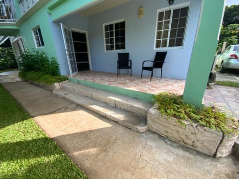 Property building, Patio, Facade/entrance, Garden