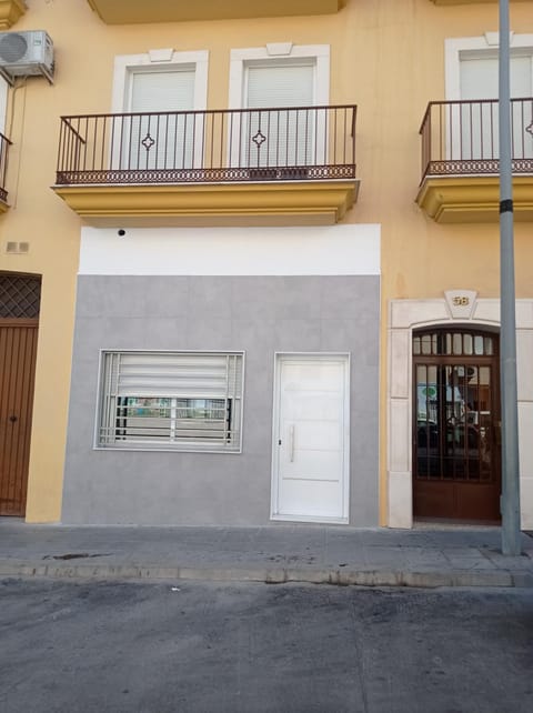 Property building, Facade/entrance
