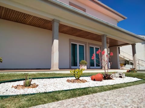 Facade/entrance, Garden