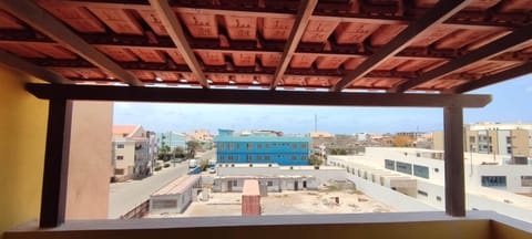 Property building, Balcony/Terrace, Balcony/Terrace, City view, Street view