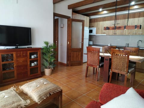 Kitchen or kitchenette, Seating area