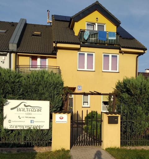 Property building, Facade/entrance, Property logo or sign